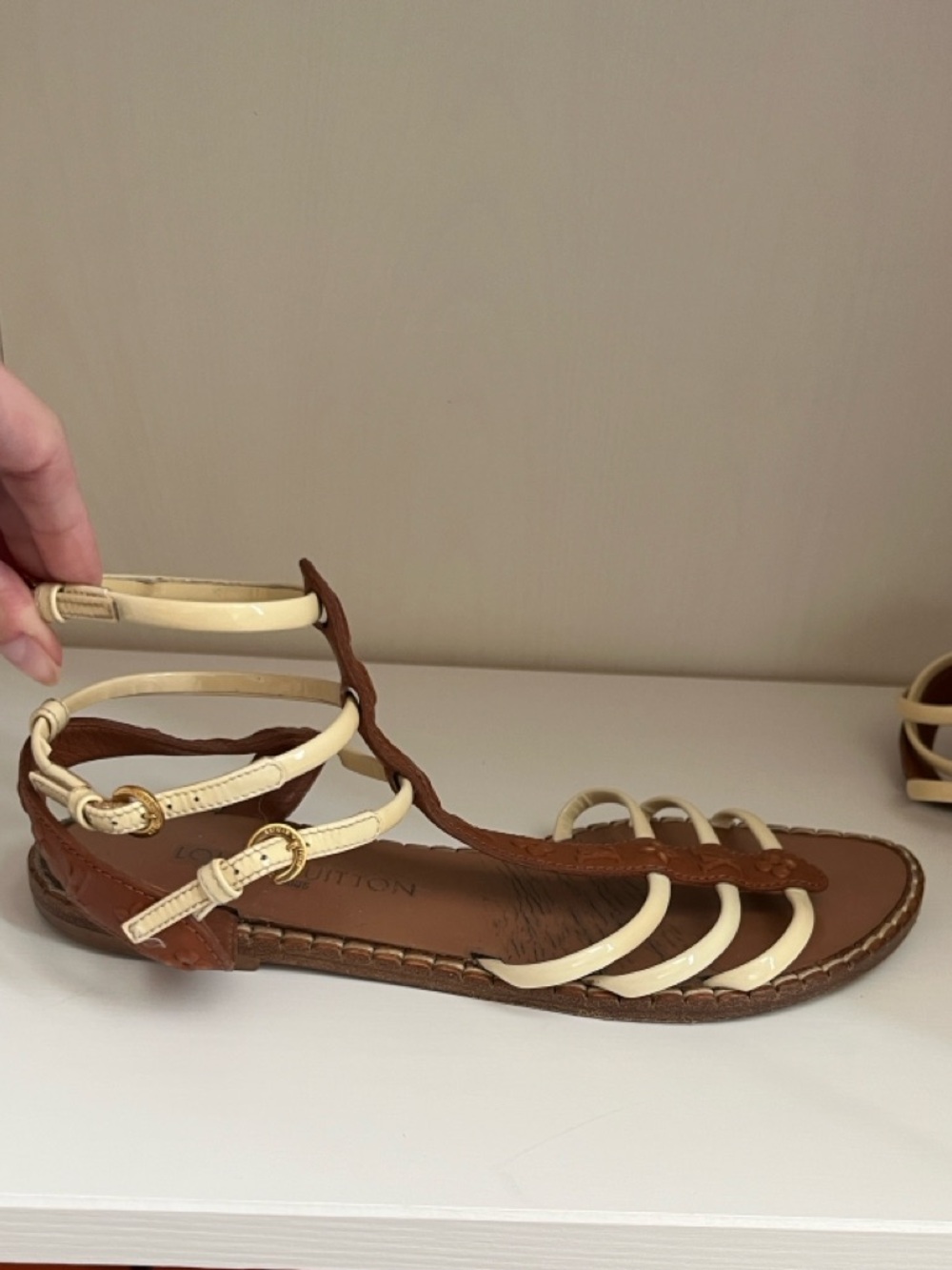 Louis Vuitton Brown and Cream Monogram Strappy Sandals - Picture 4 of 13